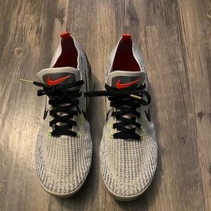 Nike vapormax size 13